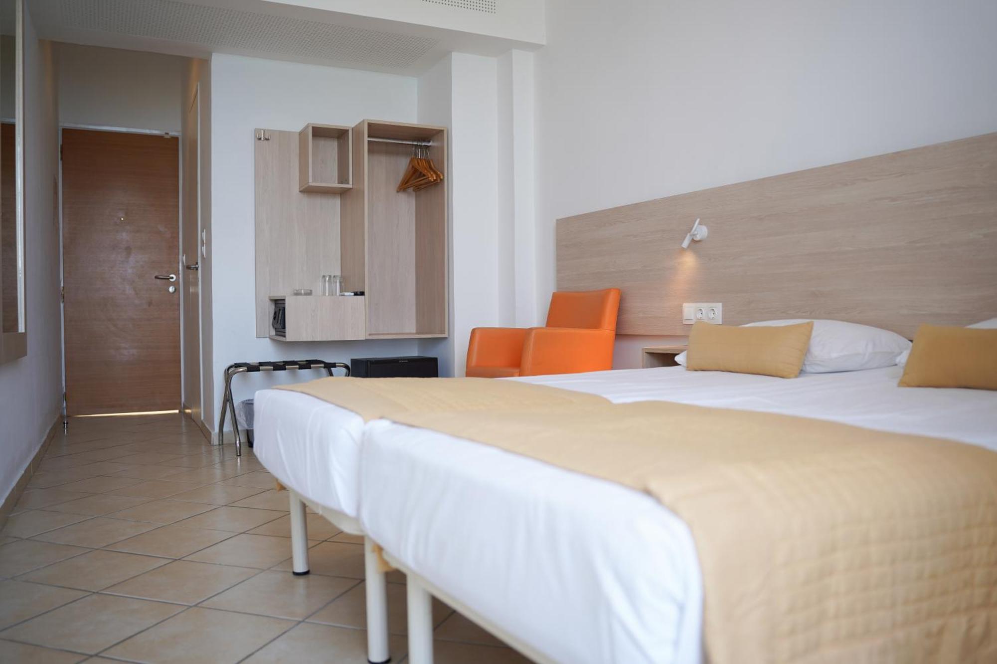 Sissy Hotel 3*